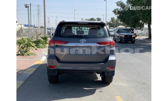 Buy Import Toyota Fortuner Other Car in Import - Dubai in Bumthang Buy Import Toyota Fortuner Other Car in Import - Dubai in Bumthang