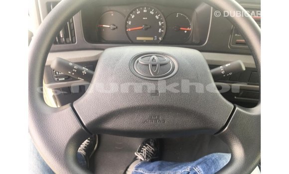 Buy Import Toyota Coaster White Car in Import - Dubai in Bumthang Buy Import Toyota Coaster White Car in Import - Dubai in Bumthang