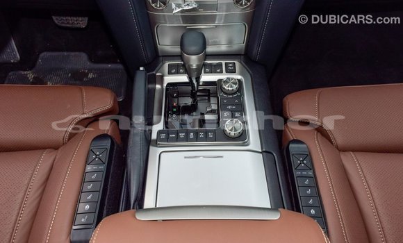 Buy Import Toyota Land Cruiser Black Car in Import - Dubai in Bumthang Buy Import Toyota Land Cruiser Black Car in Import - Dubai in Bumthang