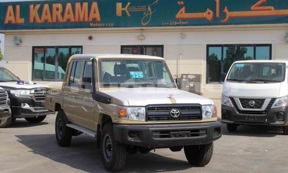 Buy Import Toyota Land Cruiser Beige Car in Import - Dubai in Bumthang Buy Import Toyota Land Cruiser Beige Car in Import - Dubai in Bumthang