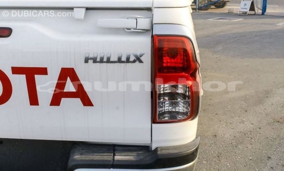 Buy Import Toyota Hilux White Car in Import - Dubai in Bumthang Buy Import Toyota Hilux White Car in Import - Dubai in Bumthang