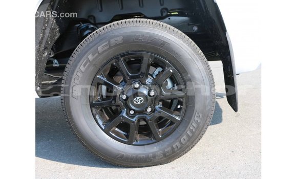 Buy Import Toyota Tundra White Car in Import - Dubai in Bumthang Buy Import Toyota Tundra White Car in Import - Dubai in Bumthang