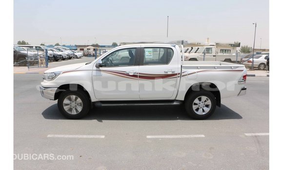 Buy Import Toyota Hilux White Car in Import - Dubai in Bumthang Buy Import Toyota Hilux White Car in Import - Dubai in Bumthang