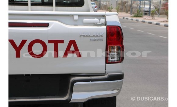 Buy Import Toyota Hilux White Car in Import - Dubai in Bumthang Buy Import Toyota Hilux White Car in Import - Dubai in Bumthang