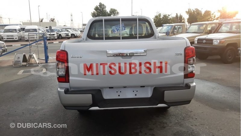 Big with watermark mitsubishi l200 bumthang import dubai 3004
