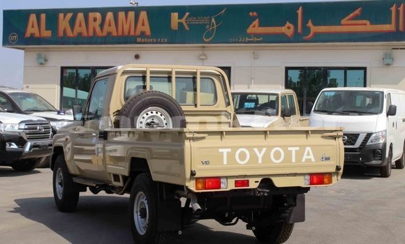 Buy Import Toyota Land Cruiser Beige Car in Import - Dubai in Bumthang Buy Import Toyota Land Cruiser Beige Car in Import - Dubai in Bumthang