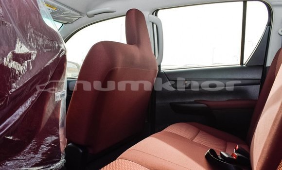 Buy Import Toyota Hilux White Car in Import - Dubai in Bumthang Buy Import Toyota Hilux White Car in Import - Dubai in Bumthang