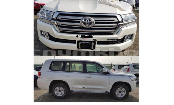 Buy Import Toyota Land Cruiser White Car in Import - Dubai in Bumthang Buy Import Toyota Land Cruiser White Car in Import - Dubai in Bumthang