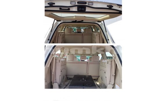 Buy Import Toyota Land Cruiser White Car in Import - Dubai in Bumthang Buy Import Toyota Land Cruiser White Car in Import - Dubai in Bumthang