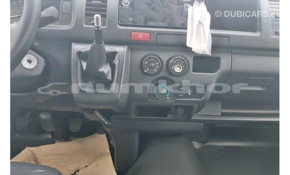 Buy Import Toyota Hiace White Car in Import - Dubai in Bumthang Buy Import Toyota Hiace White Car in Import - Dubai in Bumthang