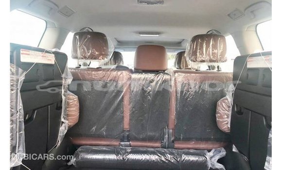 Buy Import Toyota Land Cruiser Black Car in Import - Dubai in Bumthang Buy Import Toyota Land Cruiser Black Car in Import - Dubai in Bumthang