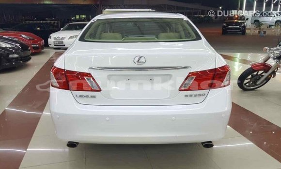 Buy Import Lexus ES White Car in Import - Dubai in Bumthang