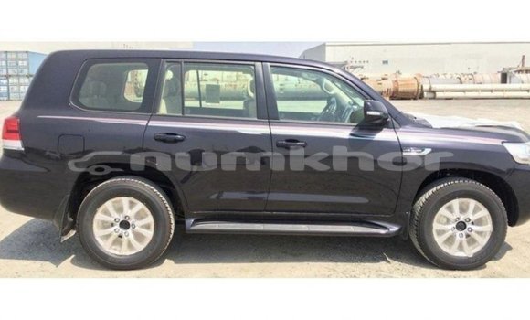 Buy Import Toyota Land Cruiser Black Car in Import - Dubai in Bumthang Buy Import Toyota Land Cruiser Black Car in Import - Dubai in Bumthang