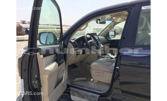 Buy Import Toyota Land Cruiser Black Car in Import - Dubai in Bumthang Buy Import Toyota Land Cruiser Black Car in Import - Dubai in Bumthang