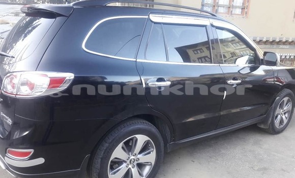Buy Used Hyundai Santa Fe Black Car in Thimphu in Timphu Buy Used Hyundai Santa Fe Black Car in Thimphu in Timphu