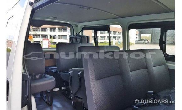 Buy Import Toyota Hiace White Car in Import - Dubai in Bumthang Buy Import Toyota Hiace White Car in Import - Dubai in Bumthang