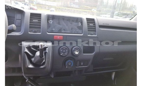 Buy Import Toyota Hiace White Car in Import - Dubai in Bumthang Buy Import Toyota Hiace White Car in Import - Dubai in Bumthang