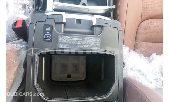 Buy Import Toyota Land Cruiser Black Car in Import - Dubai in Bumthang Buy Import Toyota Land Cruiser Black Car in Import - Dubai in Bumthang