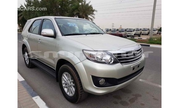 Buy Import Toyota Fortuner Other Car in Import - Dubai in Bumthang Buy Import Toyota Fortuner Other Car in Import - Dubai in Bumthang