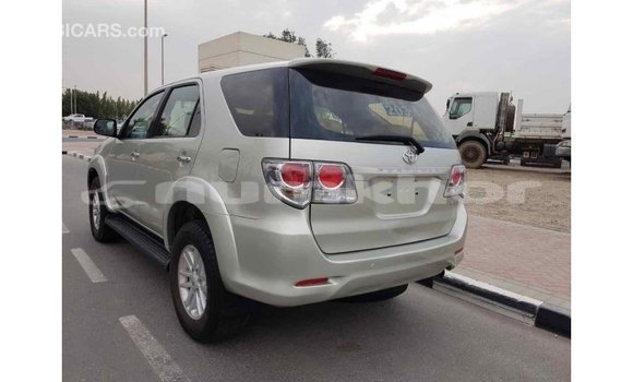Buy Import Toyota Fortuner Other Car in Import - Dubai in Bumthang Buy Import Toyota Fortuner Other Car in Import - Dubai in Bumthang