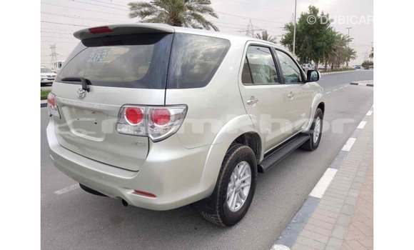 Buy Import Toyota Fortuner Other Car in Import - Dubai in Bumthang Buy Import Toyota Fortuner Other Car in Import - Dubai in Bumthang