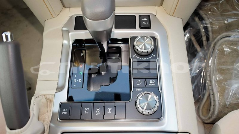 Big with watermark toyota land cruiser bumthang import dubai 3034