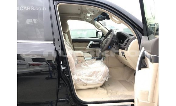 Buy Import Toyota Land Cruiser Black Car in Import - Dubai in Bumthang Buy Import Toyota Land Cruiser Black Car in Import - Dubai in Bumthang