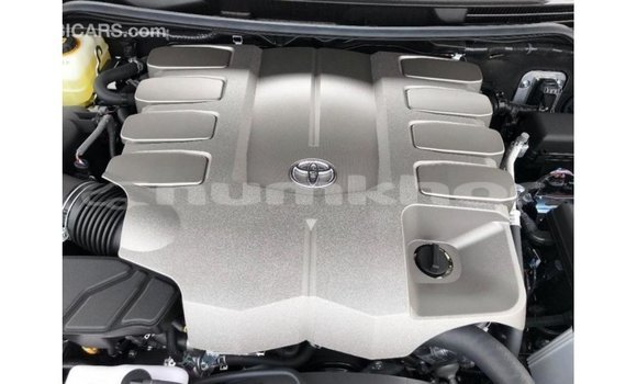 Buy Import Toyota Land Cruiser Black Car in Import - Dubai in Bumthang Buy Import Toyota Land Cruiser Black Car in Import - Dubai in Bumthang