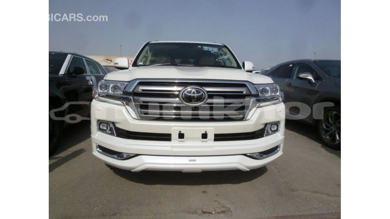 Big with watermark toyota land cruiser bumthang import dubai 3044