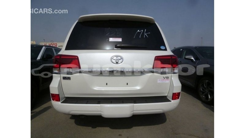 Big with watermark toyota land cruiser bumthang import dubai 3044