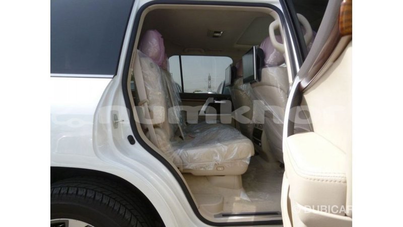 Big with watermark toyota land cruiser bumthang import dubai 3044