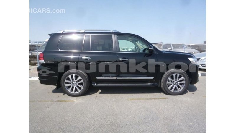 Big with watermark toyota land cruiser bumthang import dubai 3045