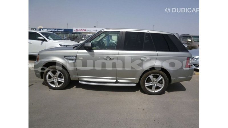 Big with watermark land rover range rover bumthang import dubai 3048