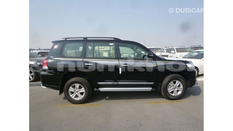Big with watermark toyota land cruiser bumthang import dubai 3049