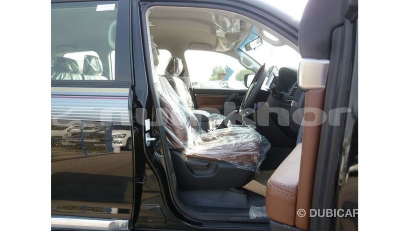 Big with watermark toyota land cruiser bumthang import dubai 3049
