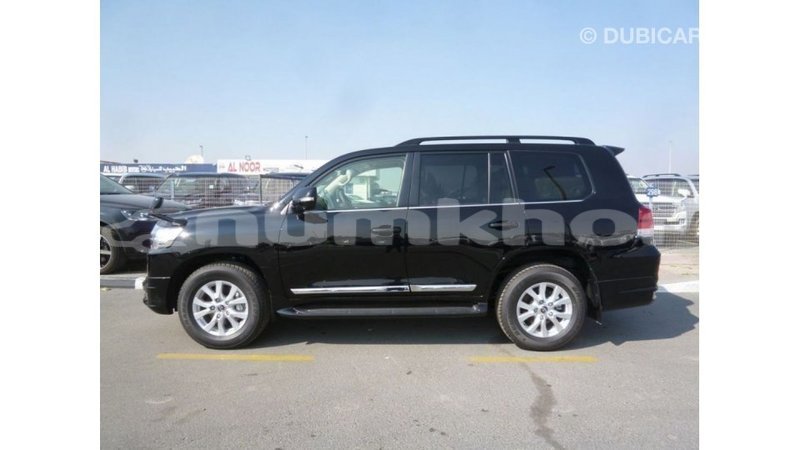 Big with watermark toyota land cruiser bumthang import dubai 3052