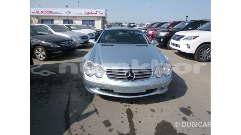 Big with watermark mercedes benz 190 bumthang import dubai 3054