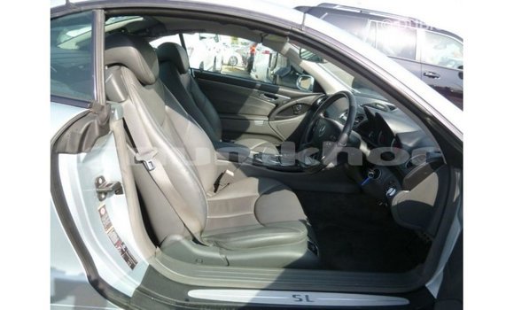 Buy Import Mercedes-Benz 190 Other Car in Import - Dubai in Bumthang Buy Import Mercedes-Benz 190 Other Car in Import - Dubai in Bumthang