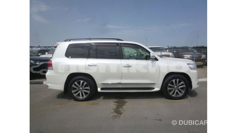 Big with watermark toyota land cruiser bumthang import dubai 3055
