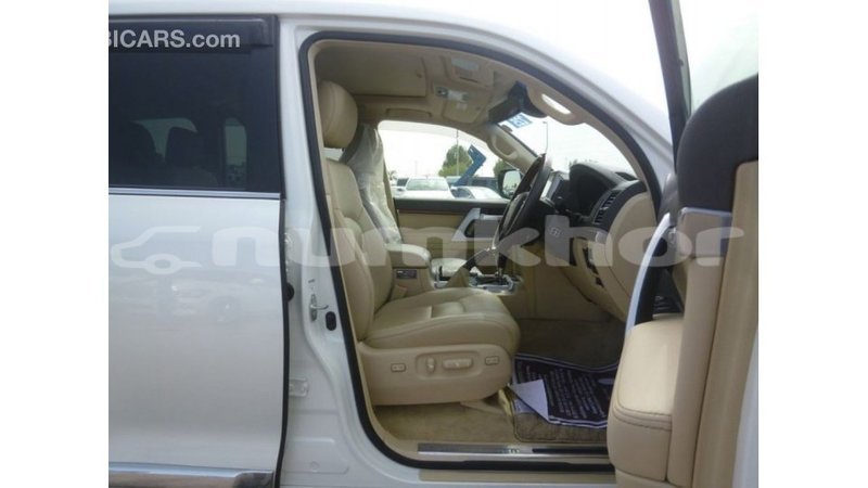 Big with watermark toyota land cruiser bumthang import dubai 3055
