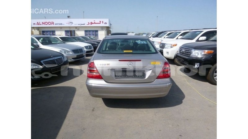 Big with watermark mercedes benz 200 bumthang import dubai 3057