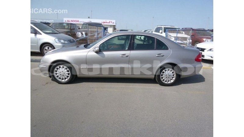 Big with watermark mercedes benz 200 bumthang import dubai 3057