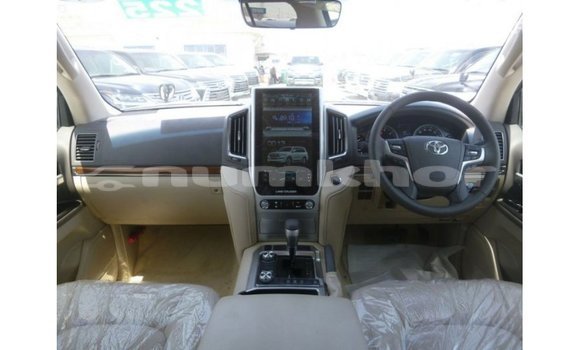 Buy Import Toyota Land Cruiser Black Car in Import - Dubai in Bumthang Buy Import Toyota Land Cruiser Black Car in Import - Dubai in Bumthang