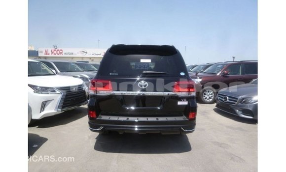 Buy Import Toyota Land Cruiser Black Car in Import - Dubai in Bumthang Buy Import Toyota Land Cruiser Black Car in Import - Dubai in Bumthang