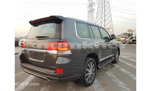Buy Import Toyota Land Cruiser Other Car in Import - Dubai in Bumthang Buy Import Toyota Land Cruiser Other Car in Import - Dubai in Bumthang