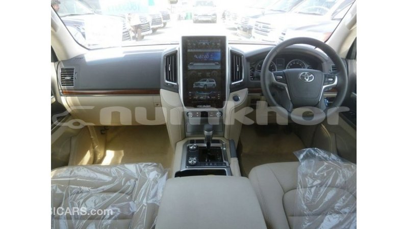 Big with watermark toyota land cruiser bumthang import dubai 3060