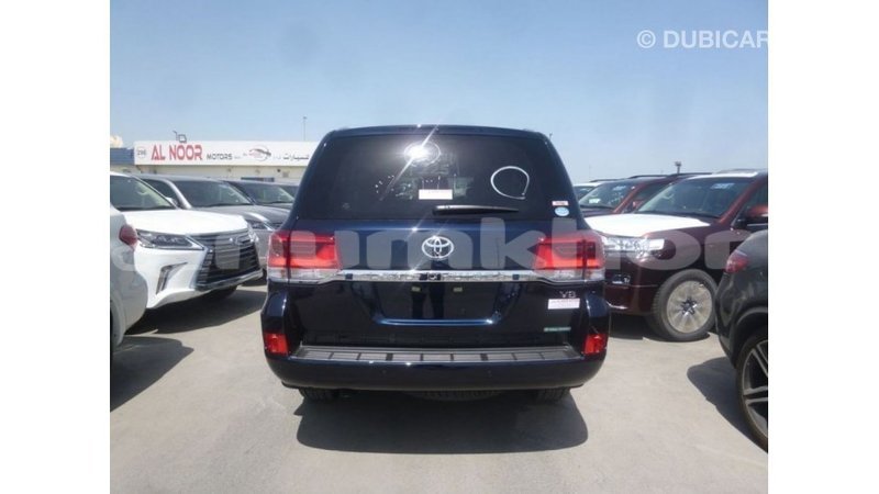 Big with watermark toyota land cruiser bumthang import dubai 3060