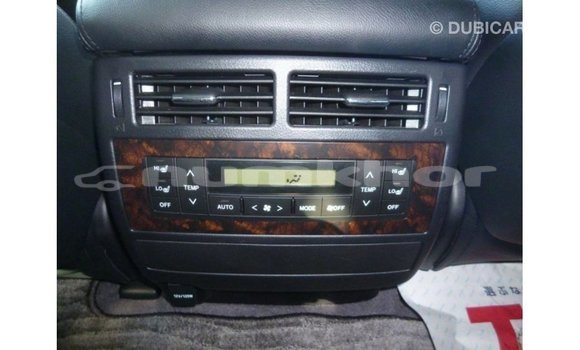 Buy Import Toyota Land Cruiser White Car in Import - Dubai in Bumthang Buy Import Toyota Land Cruiser White Car in Import - Dubai in Bumthang