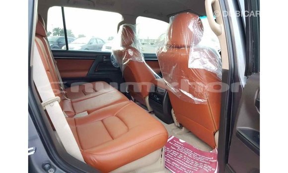 Buy Import Toyota Land Cruiser Other Car in Import - Dubai in Bumthang Buy Import Toyota Land Cruiser Other Car in Import - Dubai in Bumthang