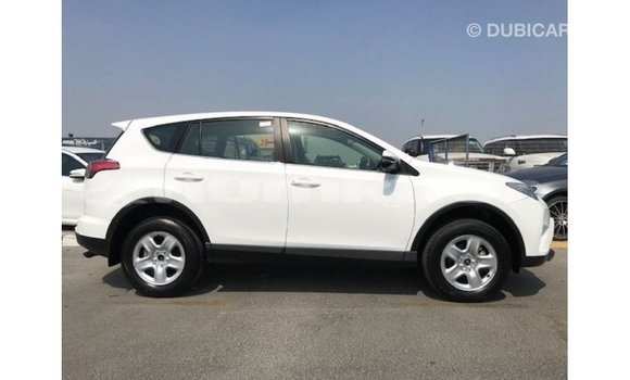 Buy Import Toyota 4Runner White Car in Import - Dubai in Bumthang Buy Import Toyota 4Runner White Car in Import - Dubai in Bumthang